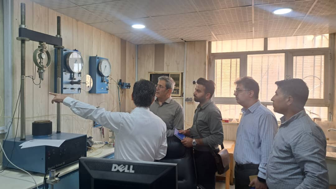 تشکیل جلسه و بازدید مسئولین موسسه ایستاب